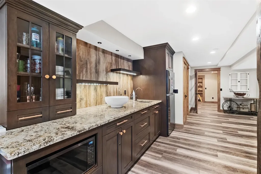 18 Carole Place Mahopac NY 10541