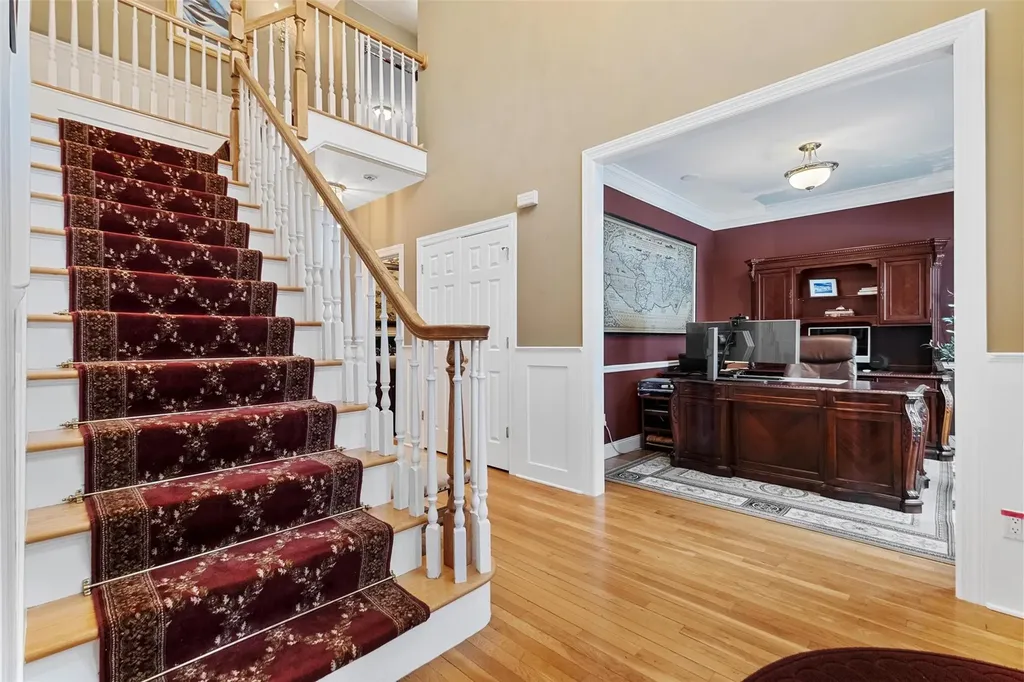 18 Carole Place Mahopac NY 10541