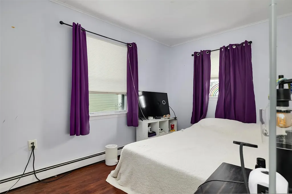 32 Rope Lane Levittown NY 11756