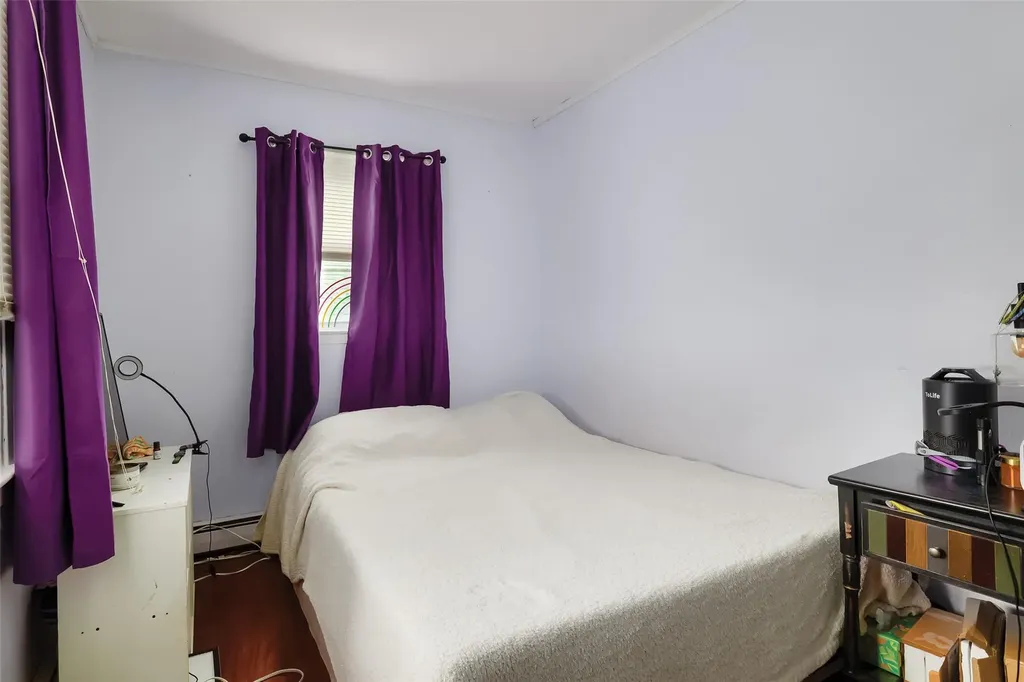 32 Rope Lane Levittown NY 11756