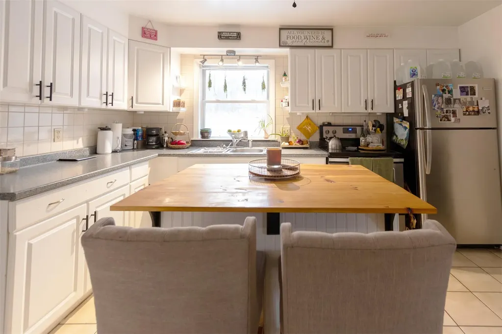 52 Netherwood Plaza Salt Point NY 12578
