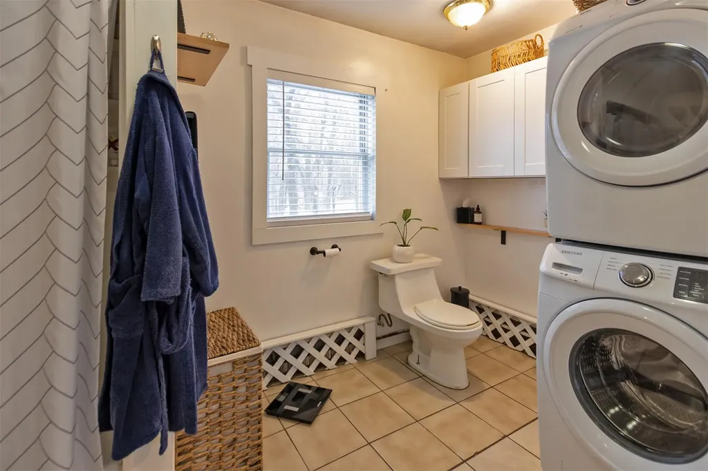 52 Netherwood Plaza Salt Point NY 12578