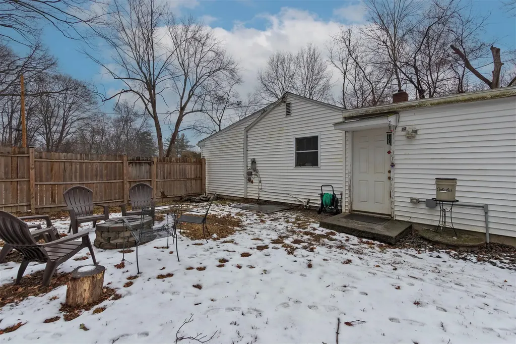52 Netherwood Plaza Salt Point NY 12578