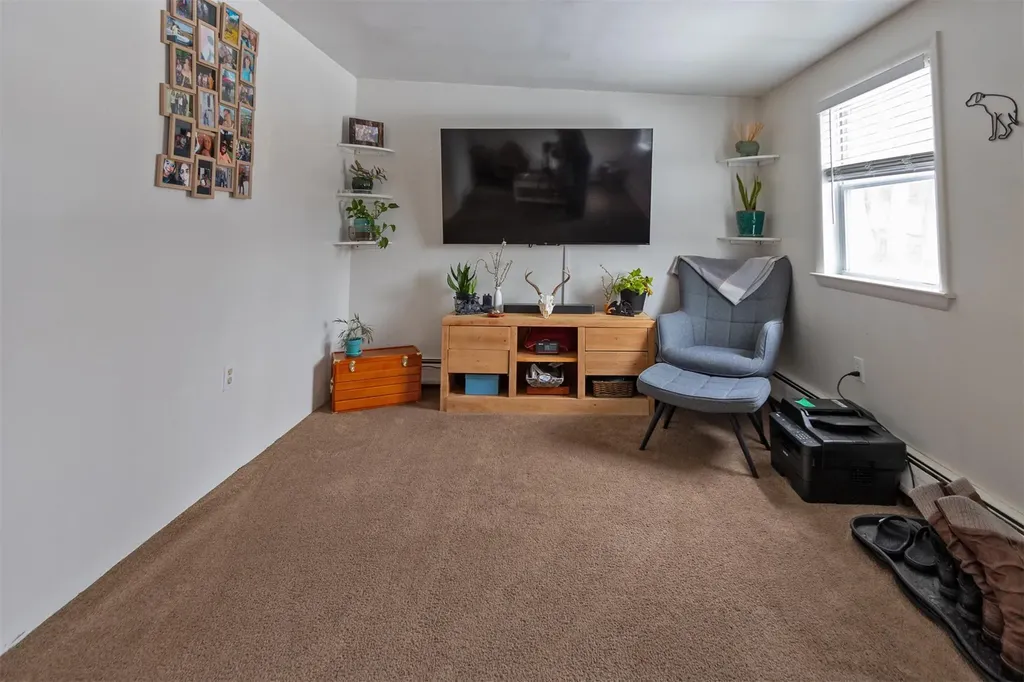 52 Netherwood Plaza Salt Point NY 12578