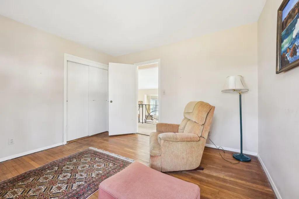37 Mohegan Lane Rye Brook NY 10573