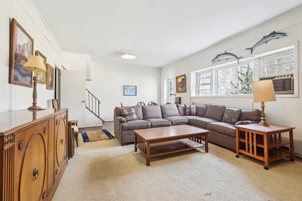 37 Mohegan Lane Rye Brook NY 10573