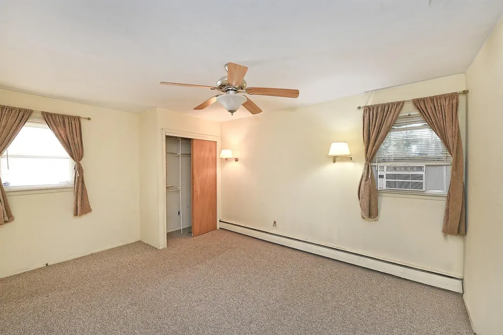 103 Cedar Drive W Plainview NY 11803