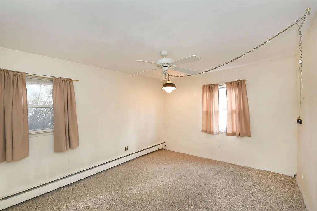 103 Cedar Drive W Plainview NY 11803