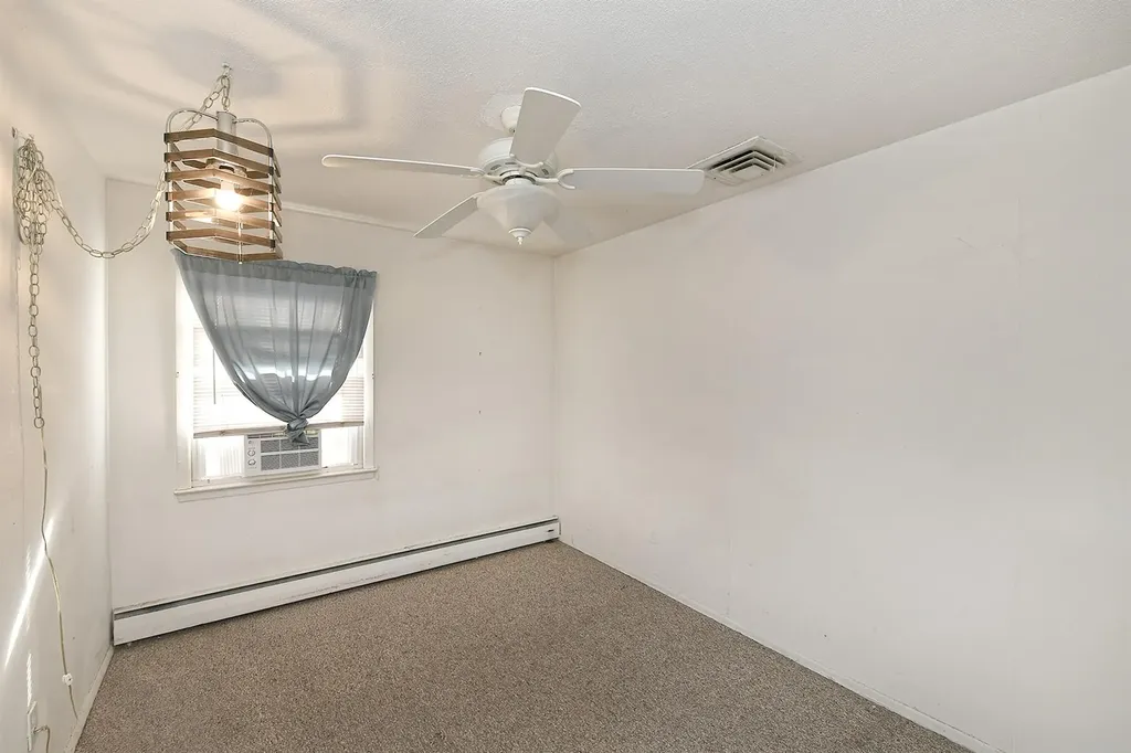 103 Cedar Drive W Plainview NY 11803