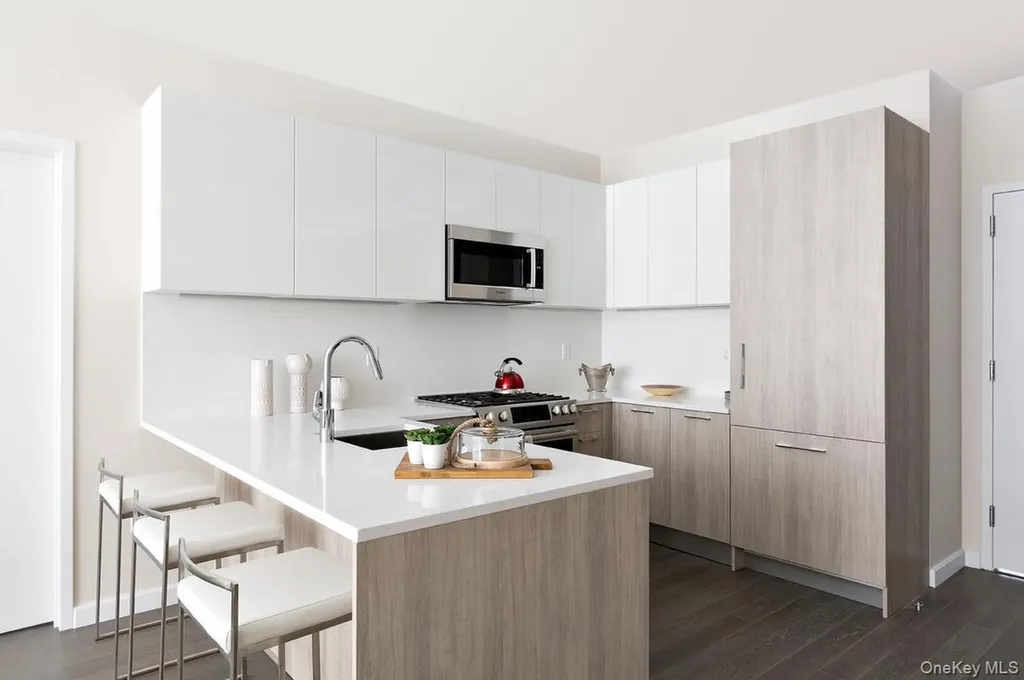 131-01 40 Road Flushing NY 11354
