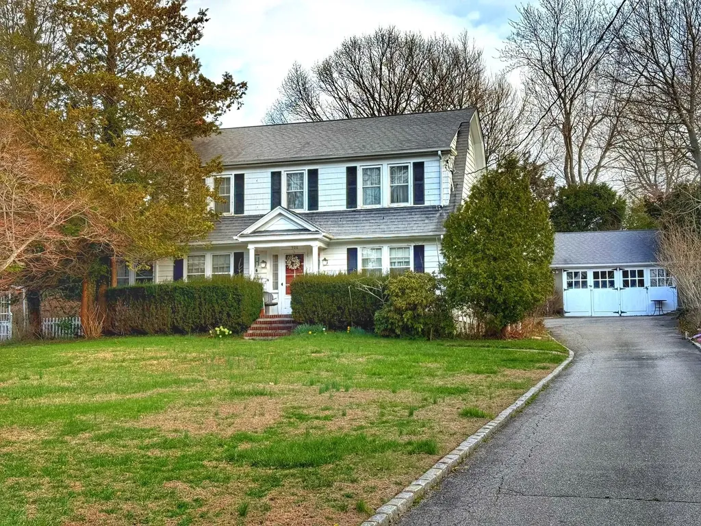 508 W Broadway Port Jefferson NY 11777