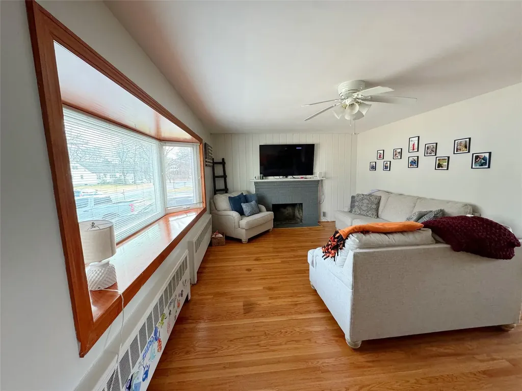 5 Alfred Drive Poughkeepsie NY 12603