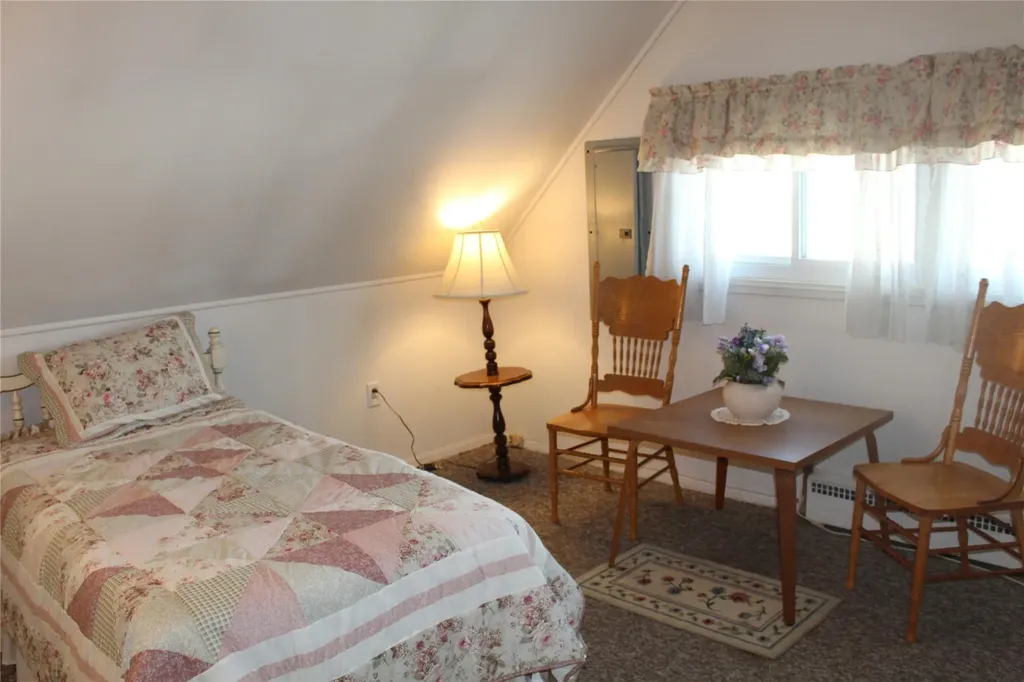 33 Deep Lane Wantagh NY 11793