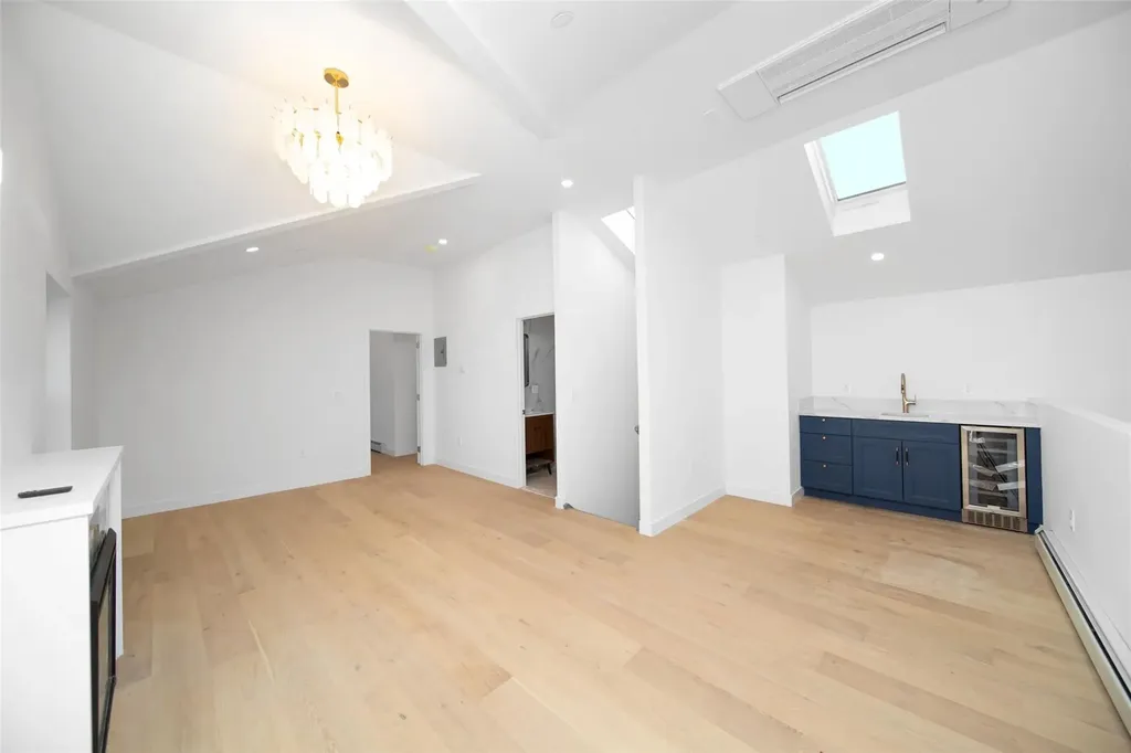6960 Caldwell Avenue Maspeth NY 11378