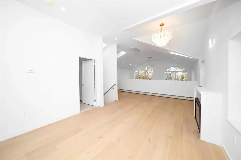 6960 Caldwell Avenue Maspeth NY 11378