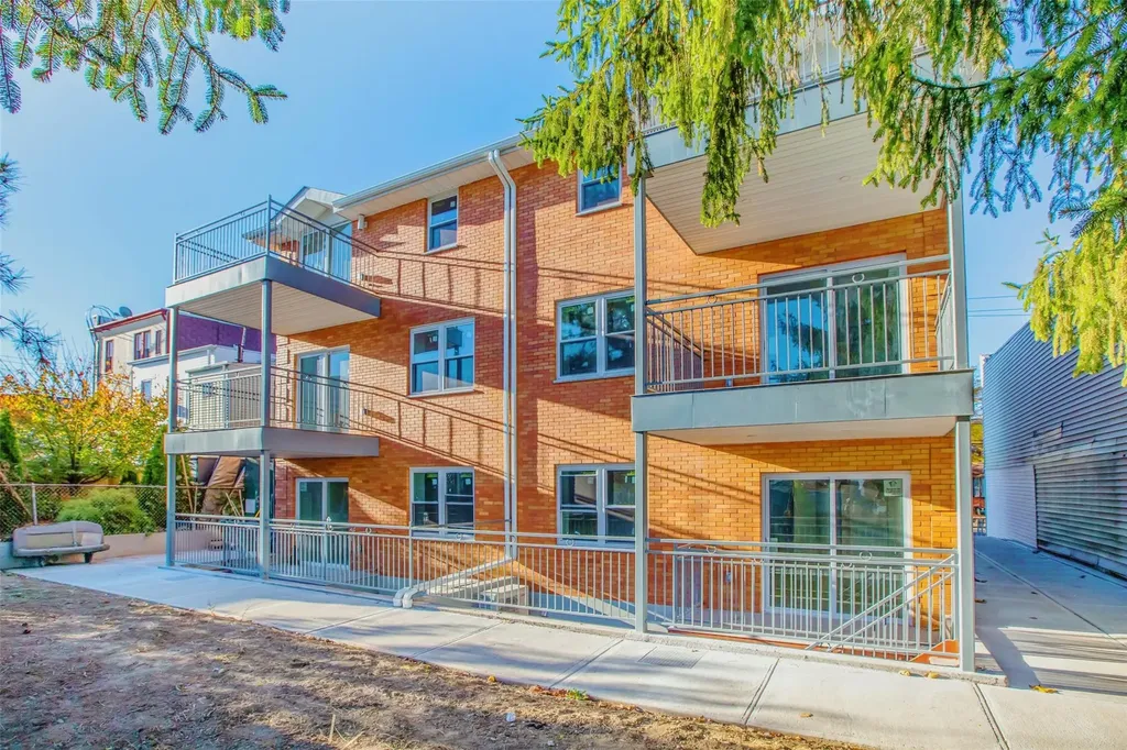 6960 Caldwell Avenue Maspeth NY 11378
