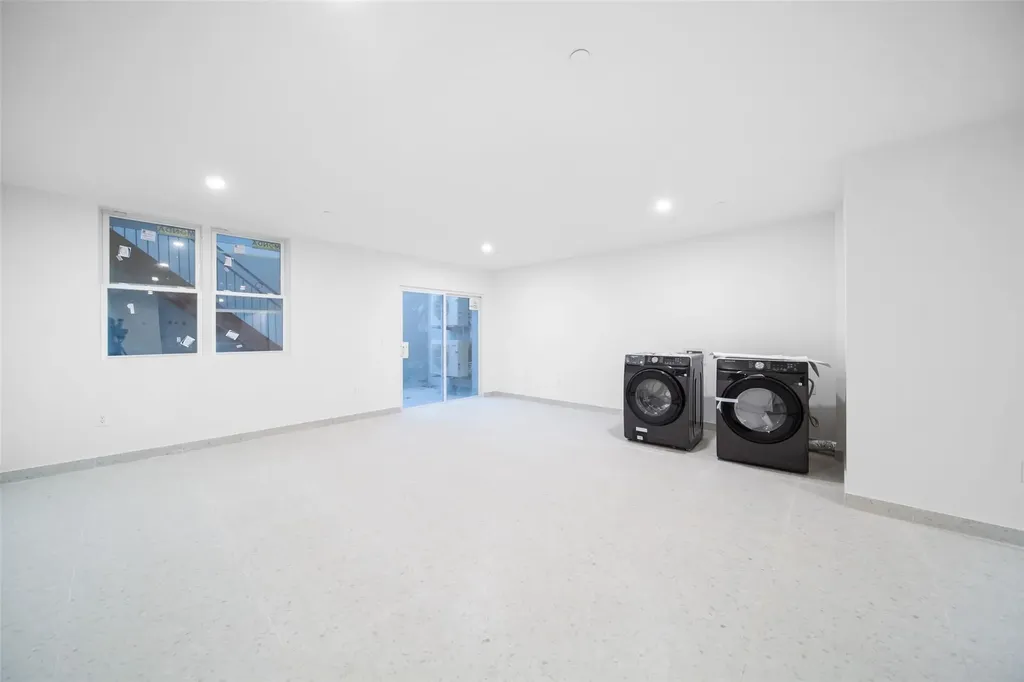 6960 Caldwell Avenue Maspeth NY 11378