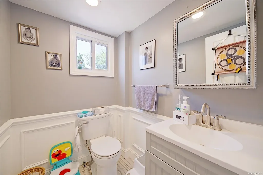 301 Barr Avenue Woodmere NY 11598