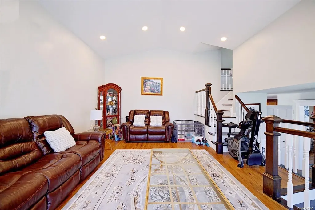 301 Barr Avenue Woodmere NY 11598