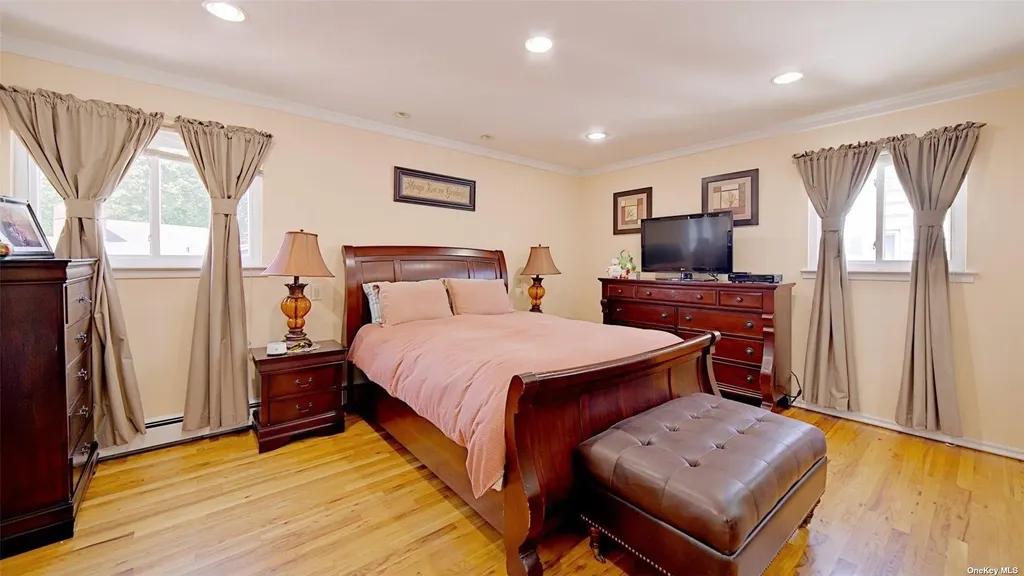 301 Barr Avenue Woodmere NY 11598