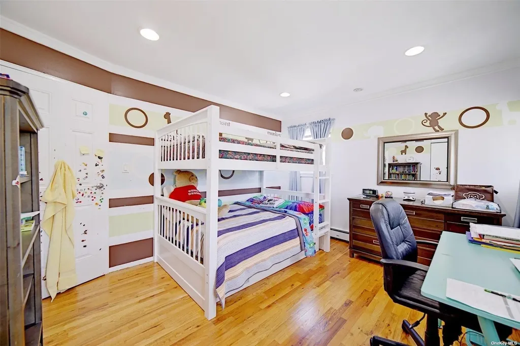 301 Barr Avenue Woodmere NY 11598