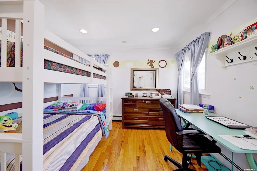 301 Barr Avenue Woodmere NY 11598