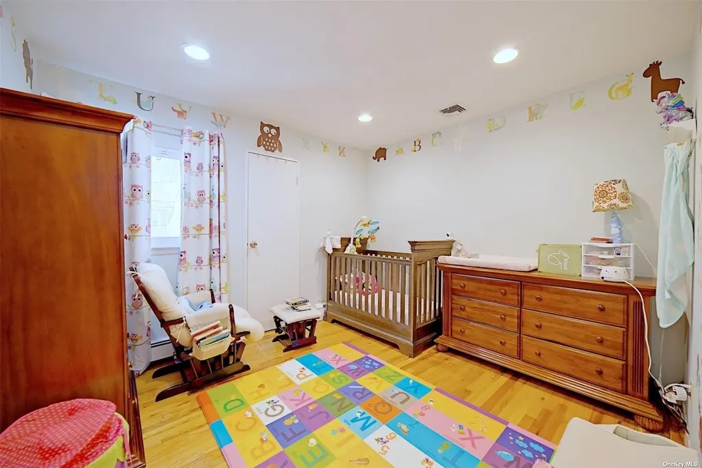 301 Barr Avenue Woodmere NY 11598