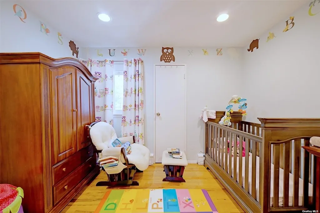 301 Barr Avenue Woodmere NY 11598