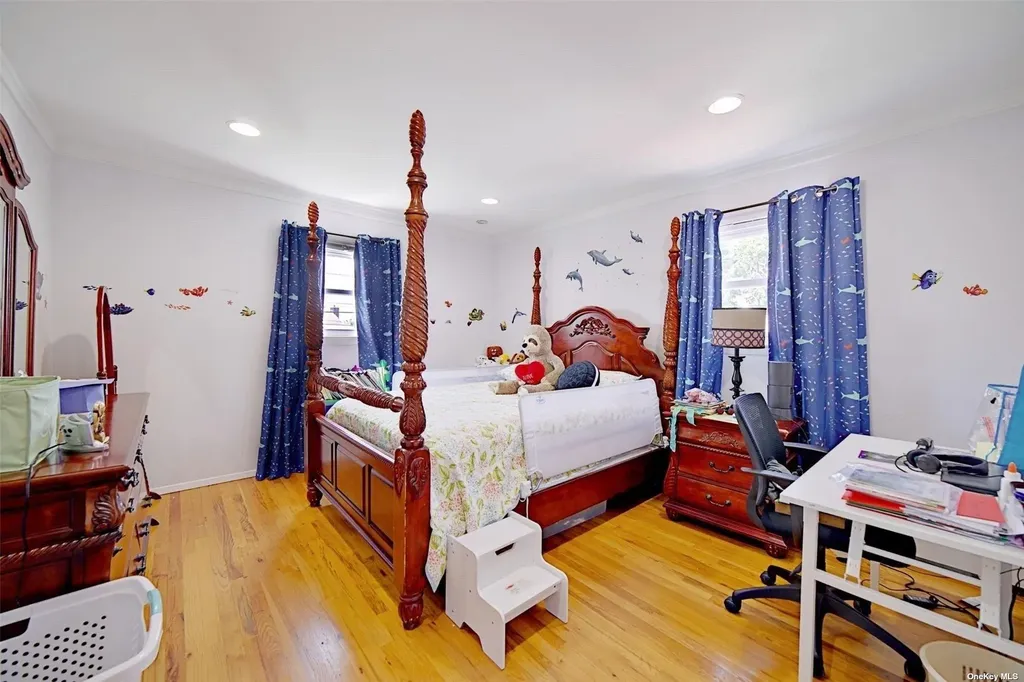 301 Barr Avenue Woodmere NY 11598