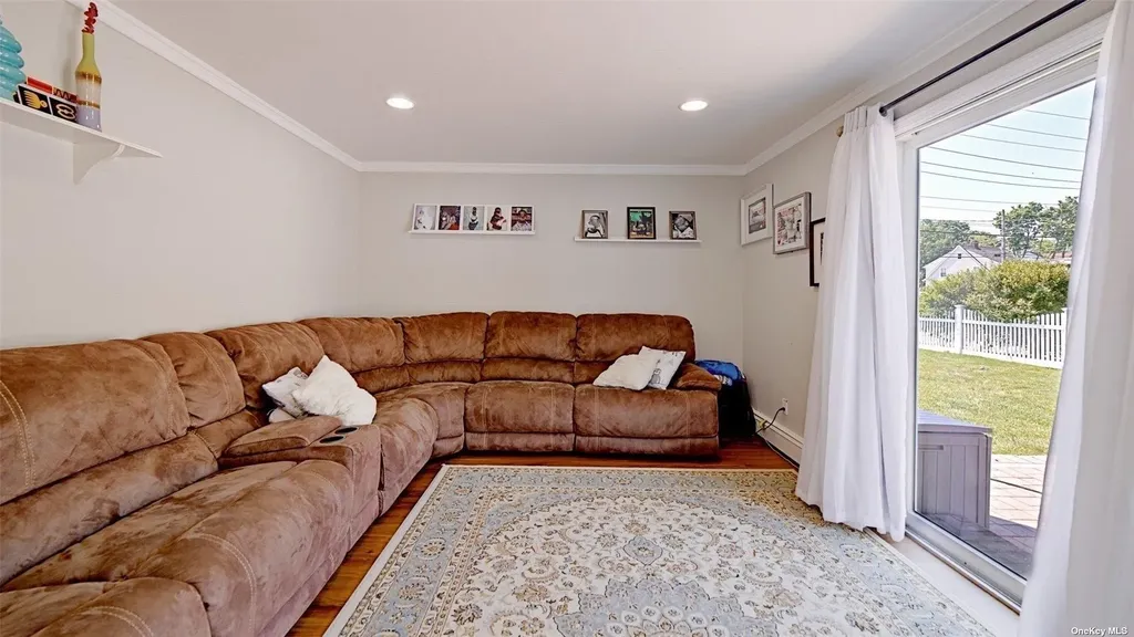 301 Barr Avenue Woodmere NY 11598