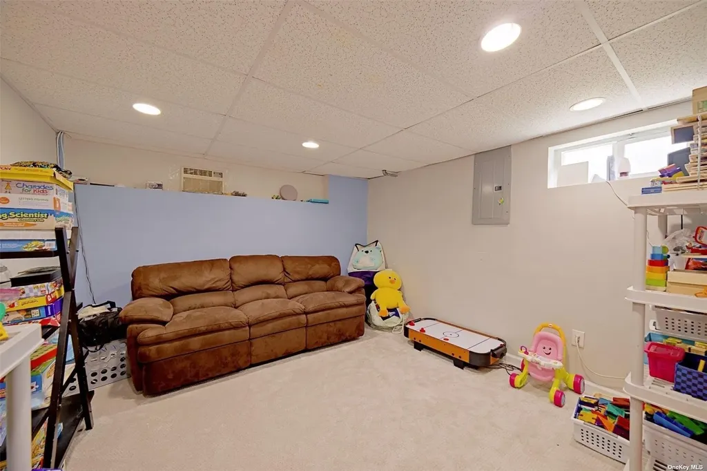 301 Barr Avenue Woodmere NY 11598