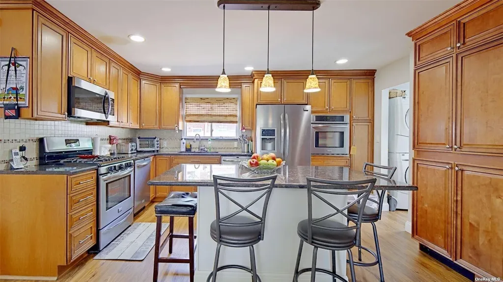 301 Barr Avenue Woodmere NY 11598