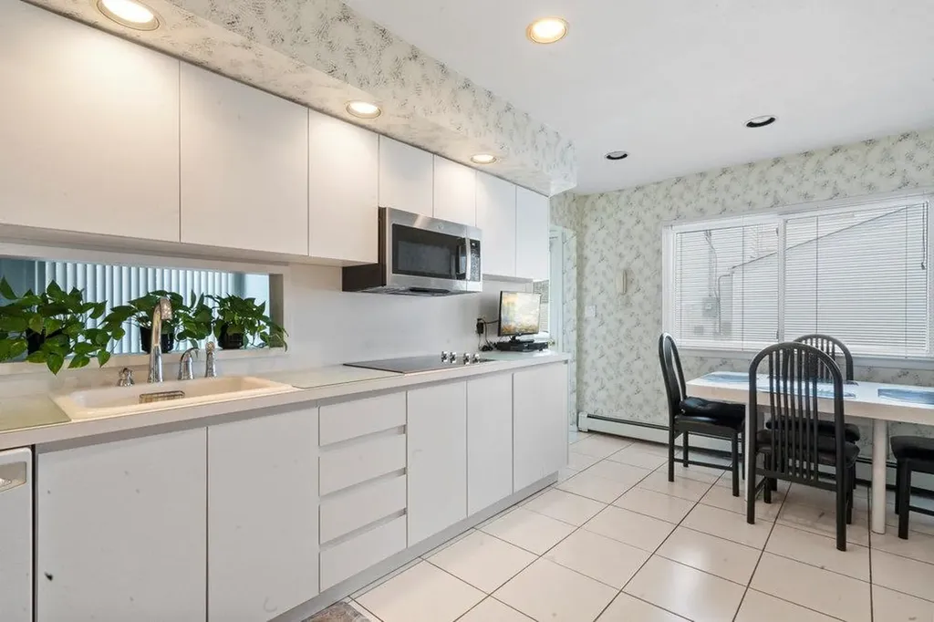 11 White Cliff Lane Nesconset NY 11767