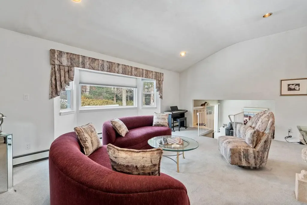 11 White Cliff Lane Nesconset NY 11767