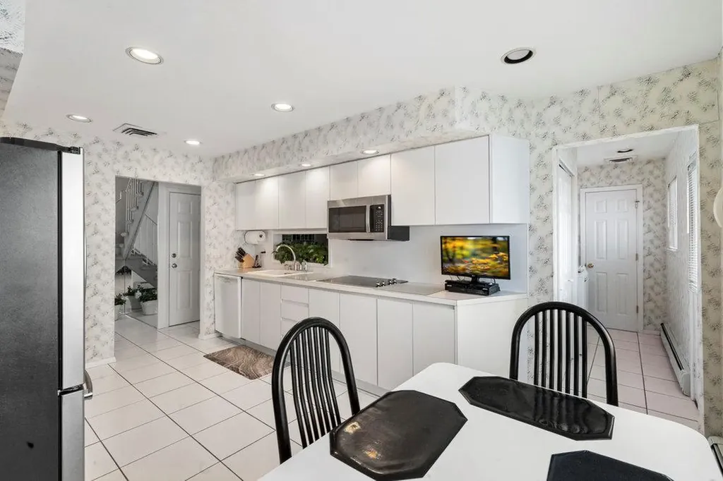 11 White Cliff Lane Nesconset NY 11767