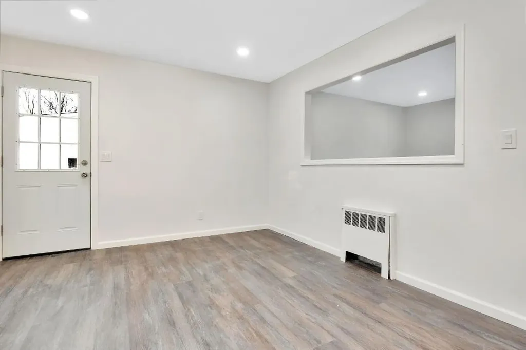 14 Neptune Avenue West Babylon NY 11704