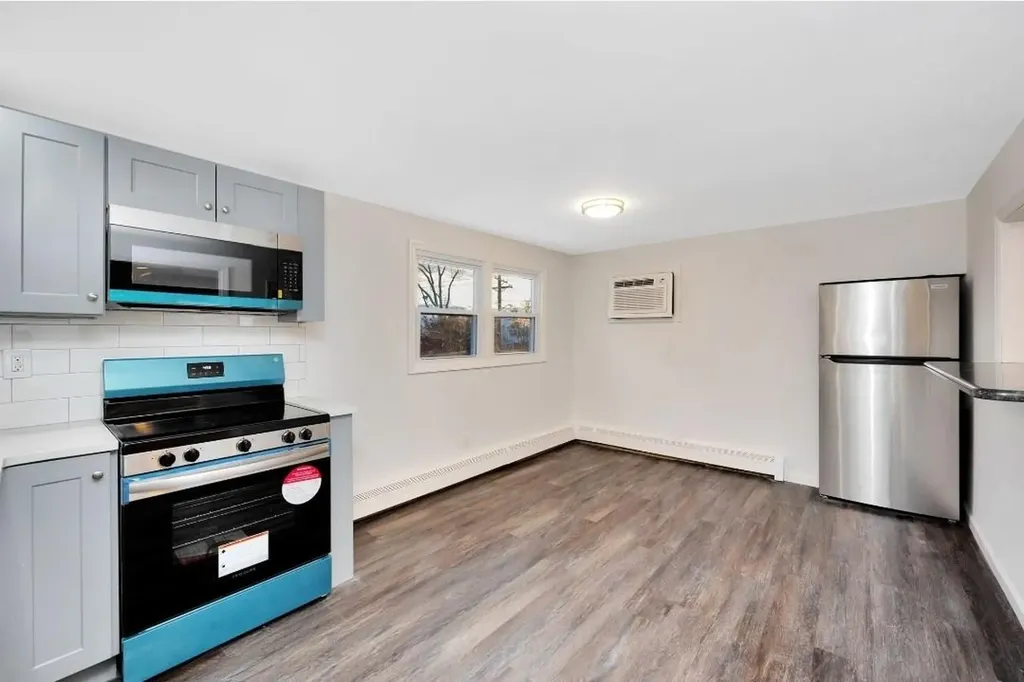 14 Neptune Avenue West Babylon NY 11704