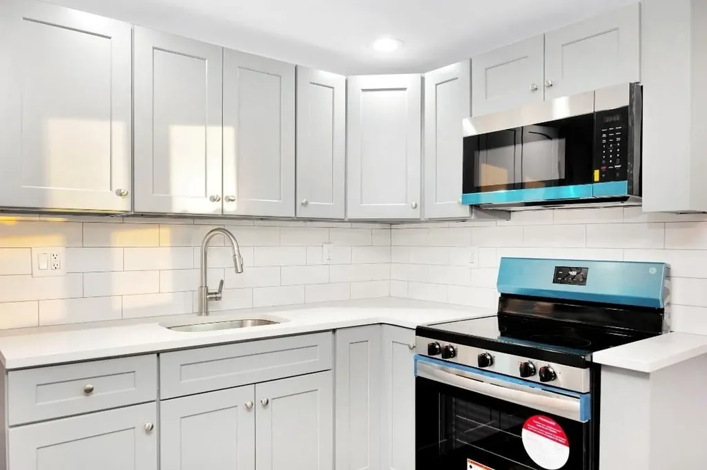 14 Neptune Avenue West Babylon NY 11704