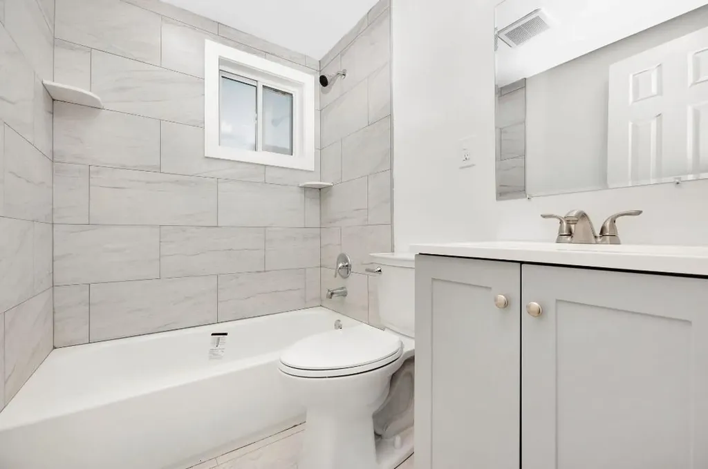 14 Neptune Avenue West Babylon NY 11704