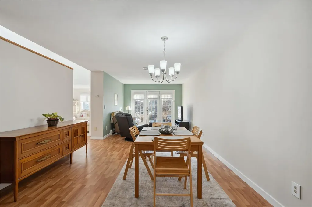 30 Doral Lane Bay Shore NY 11706