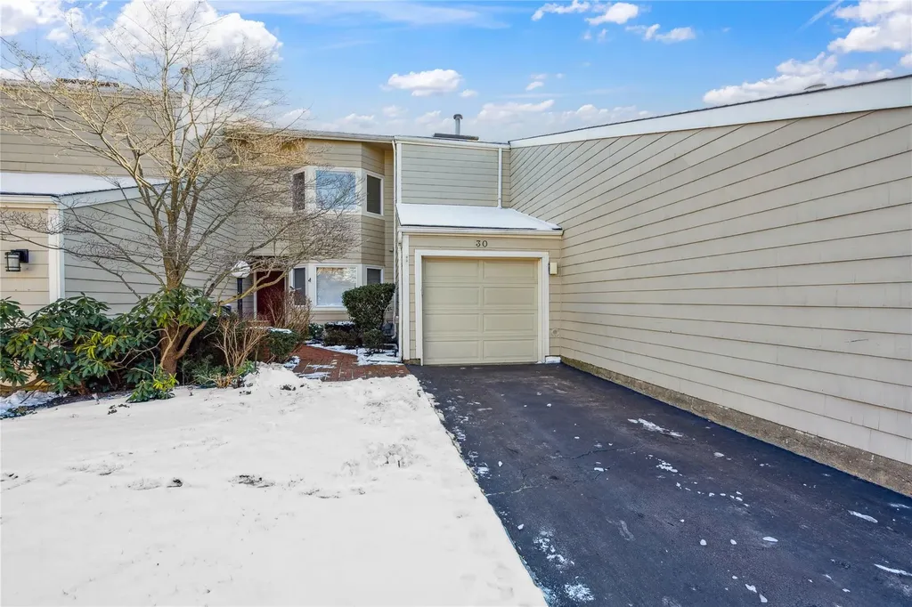 30 Doral Lane Bay Shore NY 11706