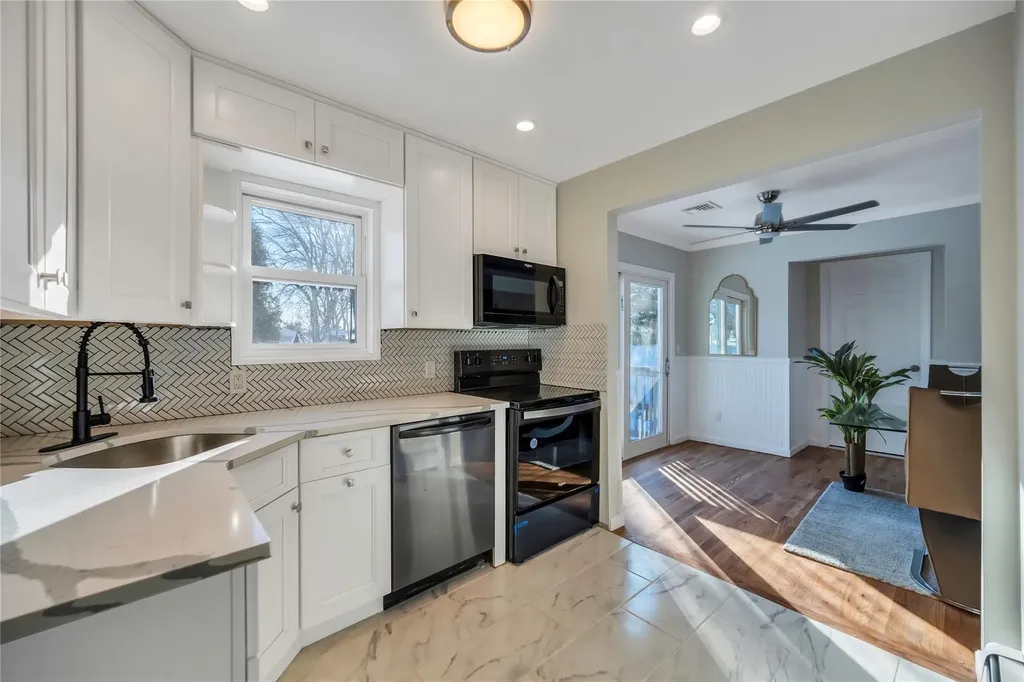 26 Raider Street West Babylon NY 11704