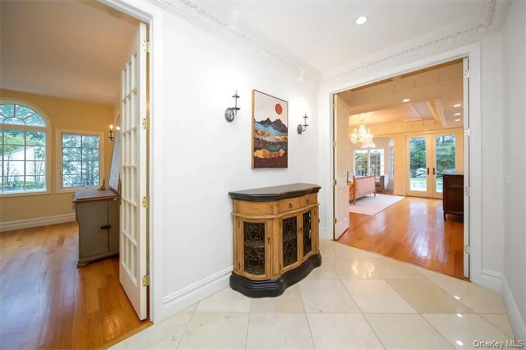 150 Crabapple Road Manhasset NY 11030