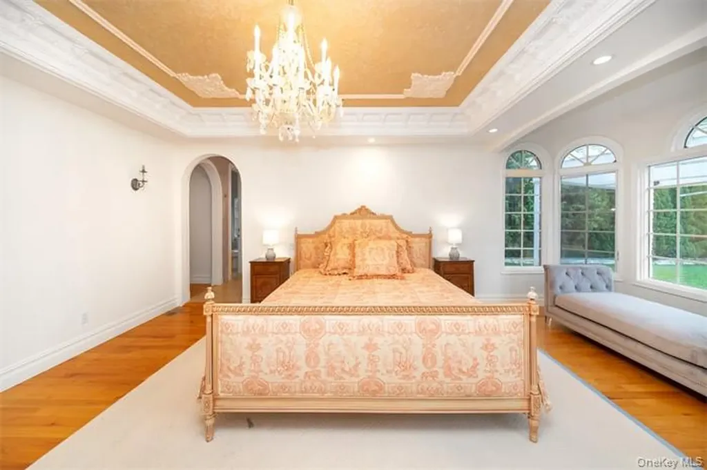 150 Crabapple Road Manhasset NY 11030