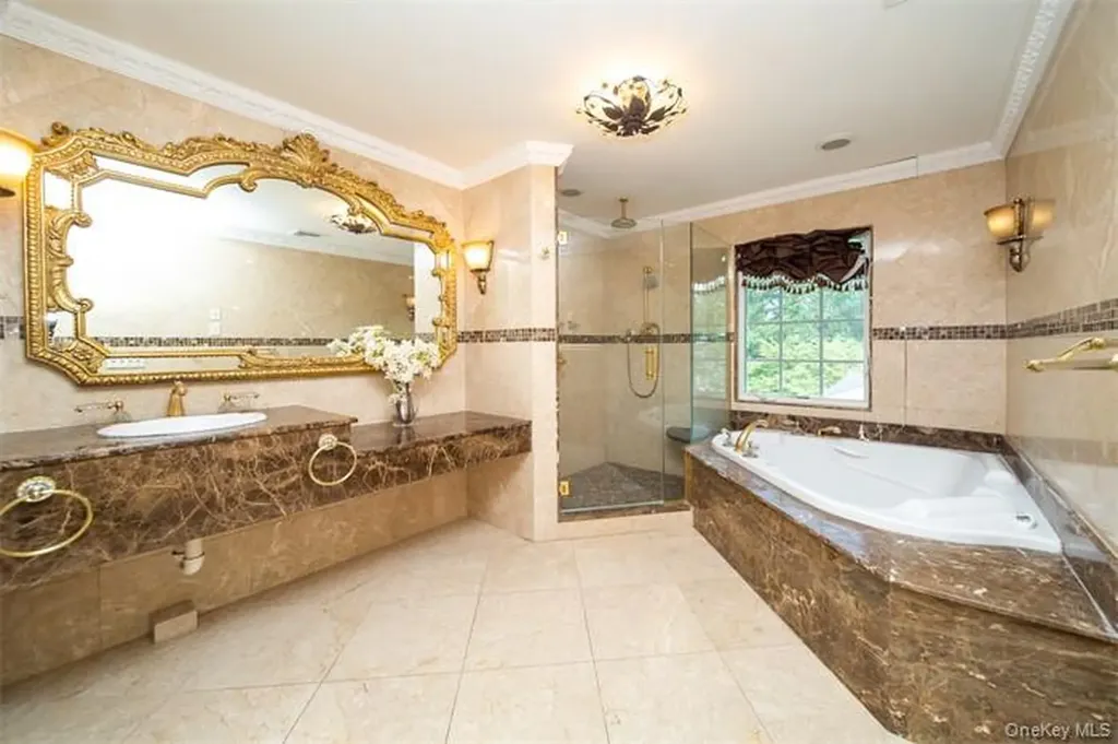 150 Crabapple Road Manhasset NY 11030