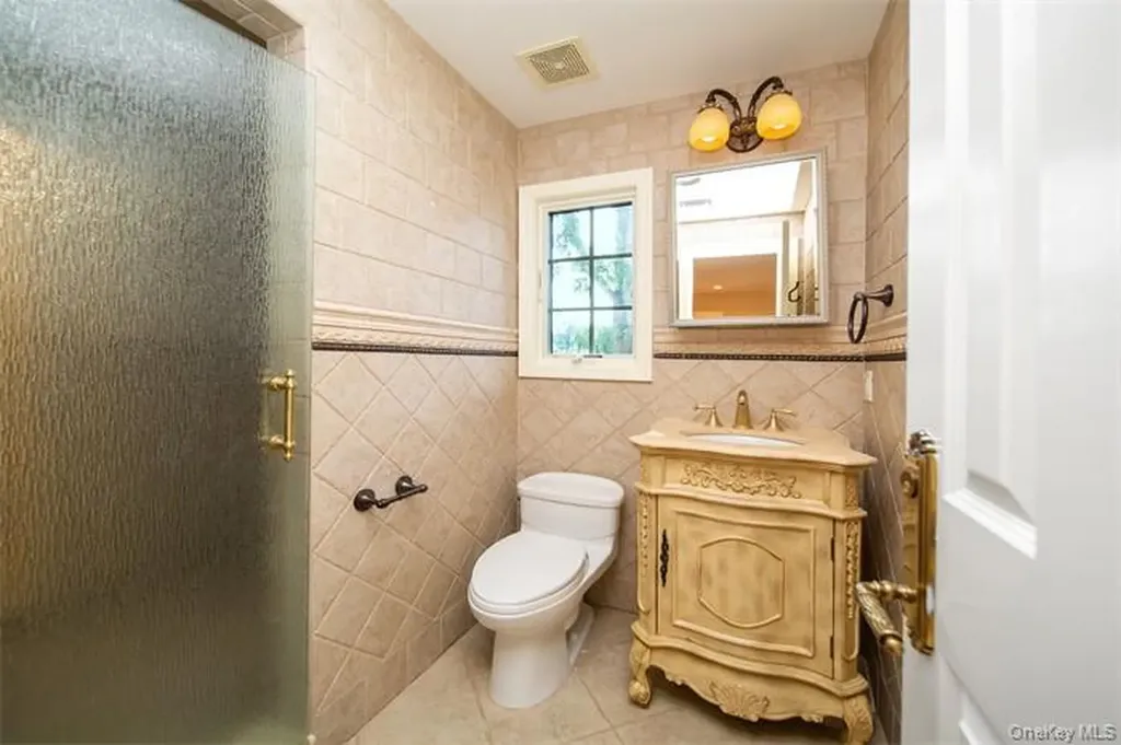 150 Crabapple Road Manhasset NY 11030