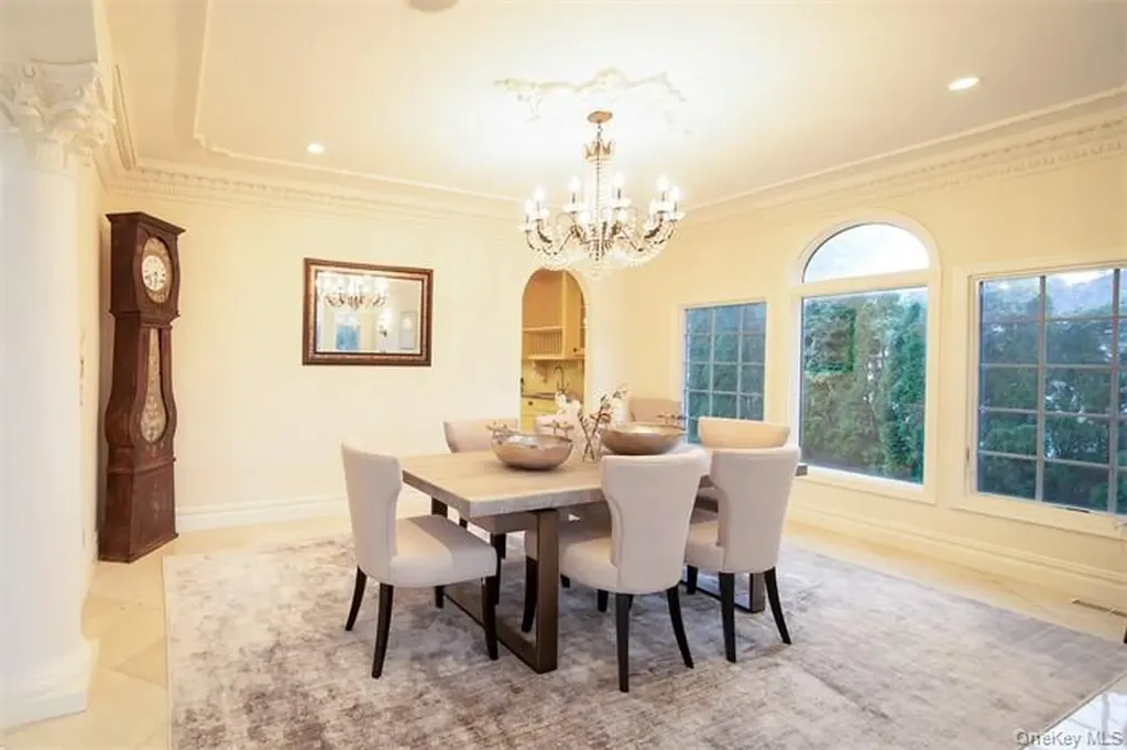 150 Crabapple Road Manhasset NY 11030