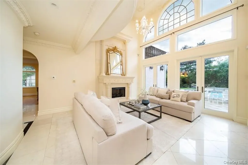 150 Crabapple Road Manhasset NY 11030