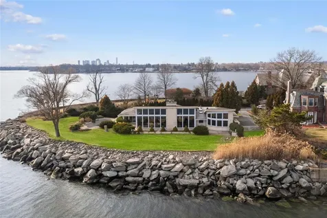 1450 Flagler Drive Mamaroneck NY 10543