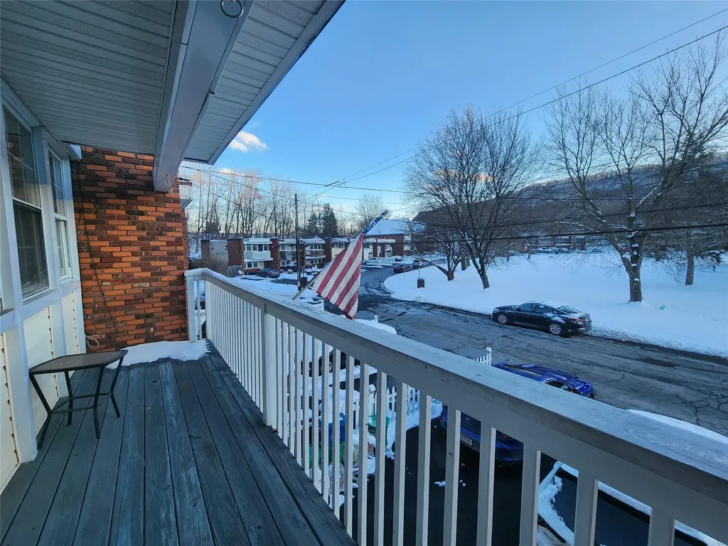 94 Halgren Crescent Haverstraw NY 10927